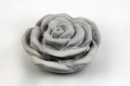 Rose en céramique imit pierre